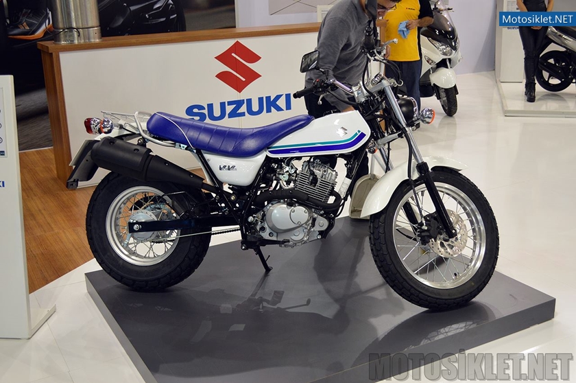 Suzuki-Standi-2015-MotosikletFuari-Image-002