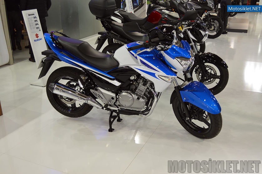 Suzuki-Standi-2015-MotosikletFuari-Image-006