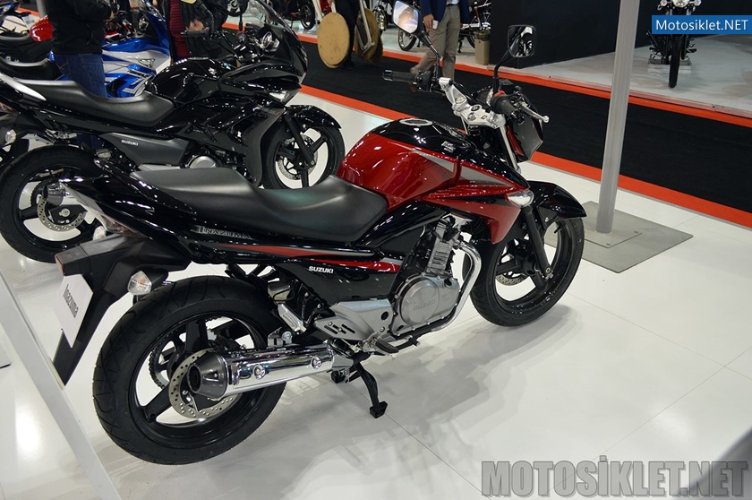 Suzuki-Standi-2015-MotosikletFuari-Image-019