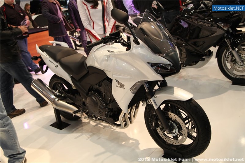 2012MotosikletFuari-HondaStandi-010