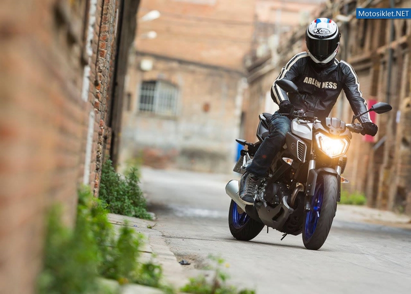 Yamaha-MT-125-035