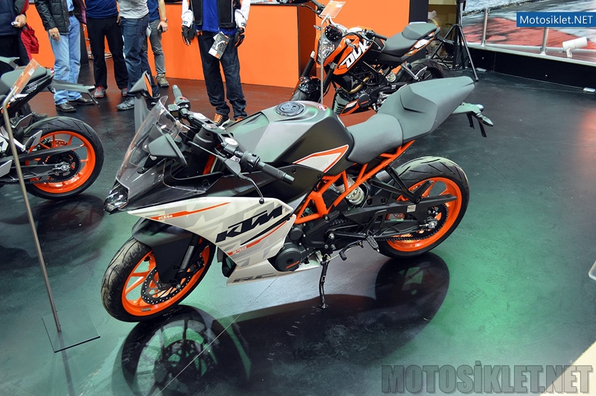 KTM-Standi-2015-Motosiklet-Image-014