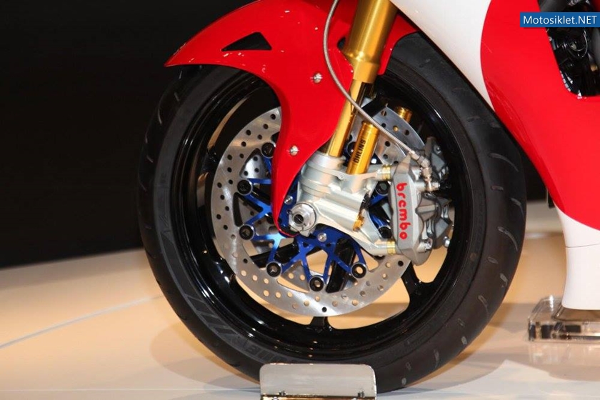 Honda-RC213V-S-2015-Image-018