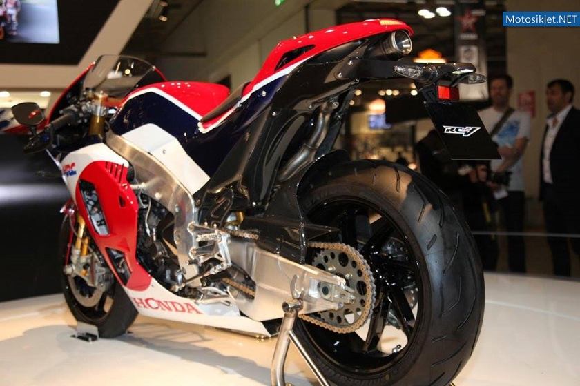 Honda-RC213V-S-2015-Image-041