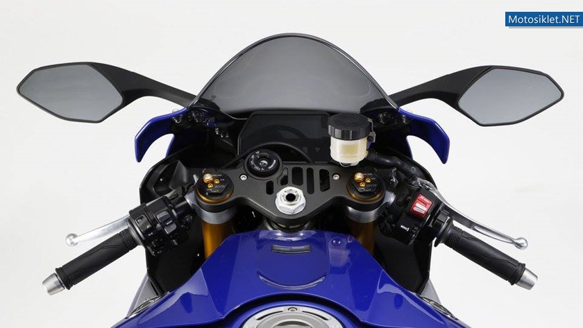 Yamaha-YZF-R1-Yeni-2015-007