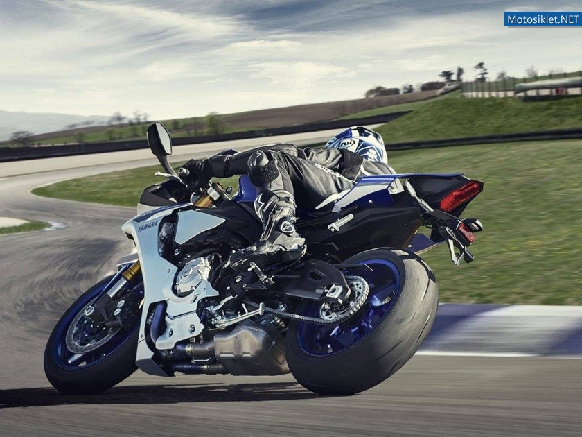 Yamaha-YZF-R1-Yeni-2015-019