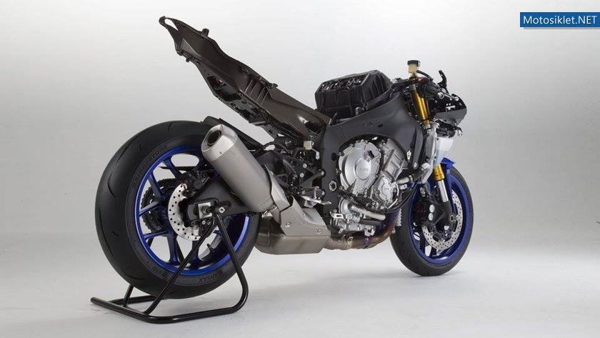 Yamaha-YZF-R1-Yeni-2015-046