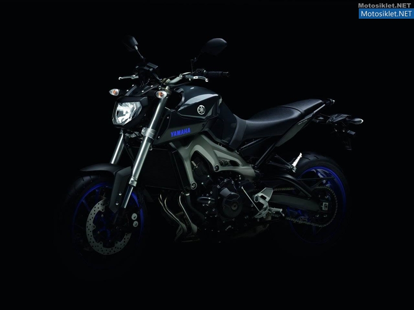 Yamaha-MT-09-2014-002