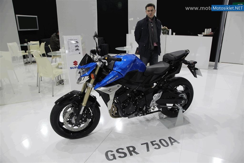 SuzukiStandi-MotobikeExpo-055