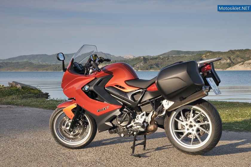 BMW-F800-GT-2013-016