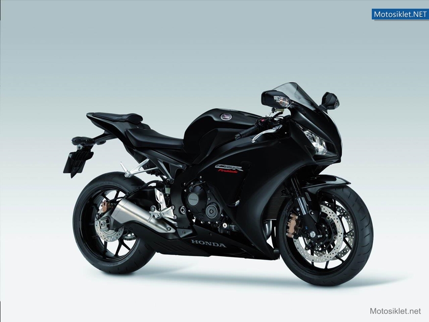 Honda-CBR1000RR-Fireblade-2013-005