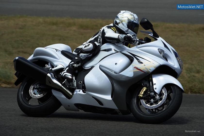 Suzuki-GSX-R1300-Hayabusa-2013-Model-036