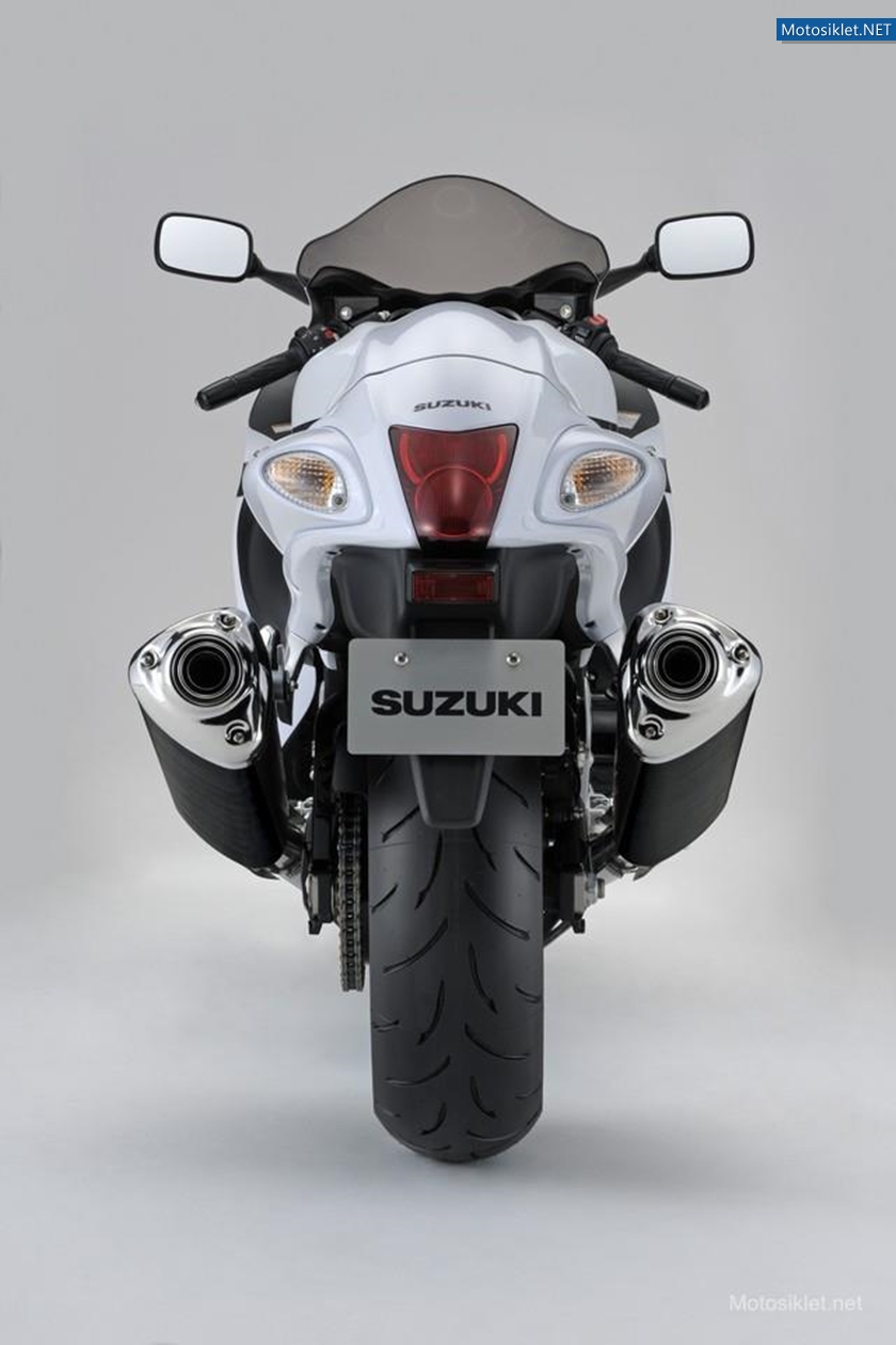 Suzuki-GSX-R1300-Hayabusa-2013-Model-047