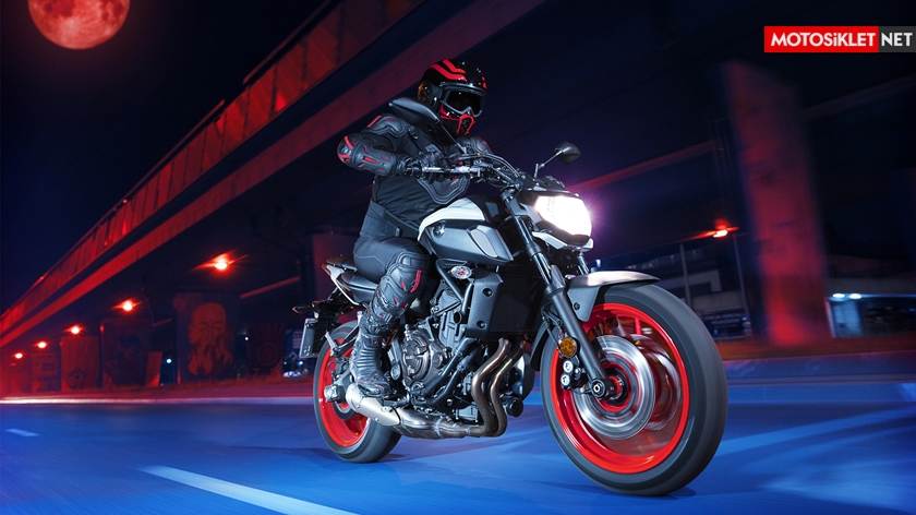 2019-Yamaha-MT07.Colors-05