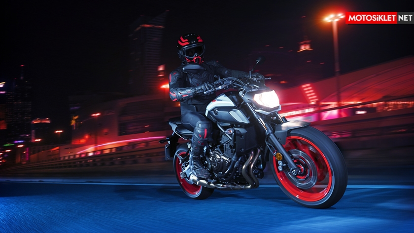 2019-Yamaha-MT07.Colors-06