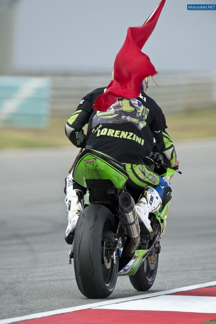 KenanSofuoglu-SupersportPortimao-2012-WorldChampion-010