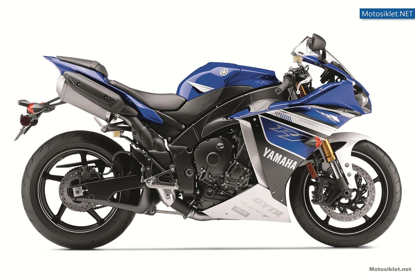 2013-Model-Yamaha-YFZR1-005