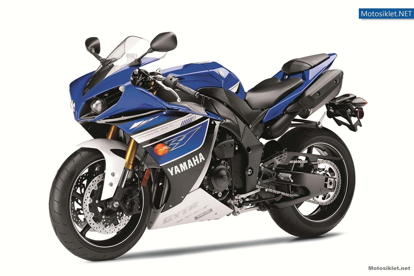 2013-Model-Yamaha-YFZR1-010