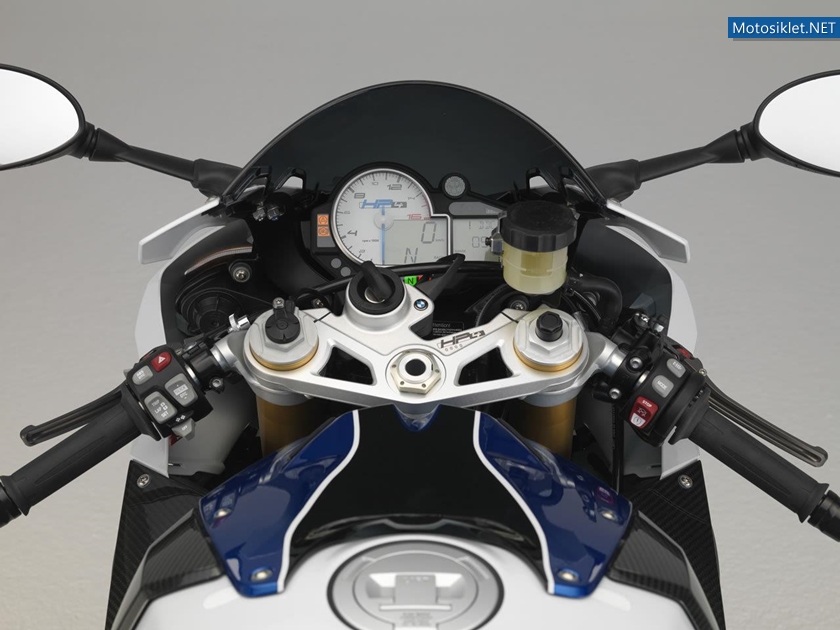 BMW-HP4-2013-Model-030