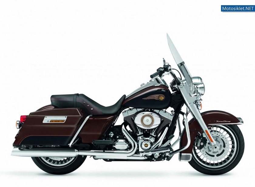 HarleyDavidson-FLHR-RoadKing-2013-Model-004