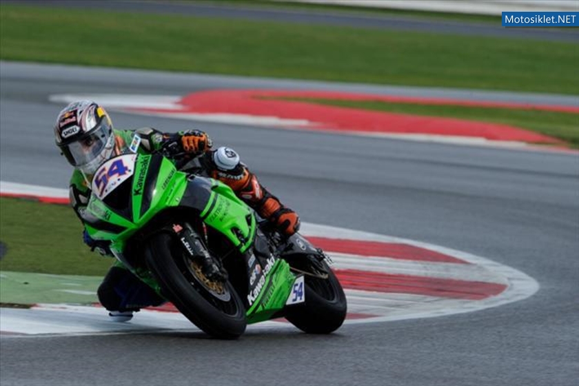 KenanSofuoglu-Silverstone2012WSS-002