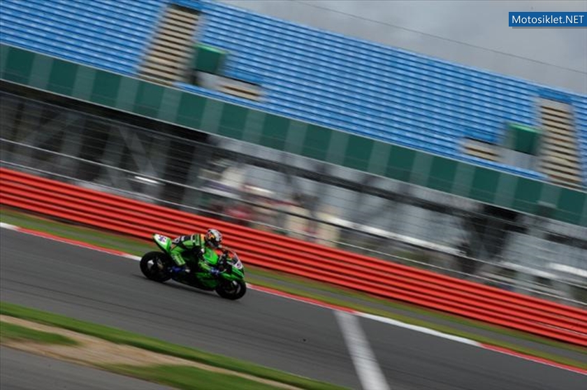 KenanSofuoglu-Silverstone2012WSS-012