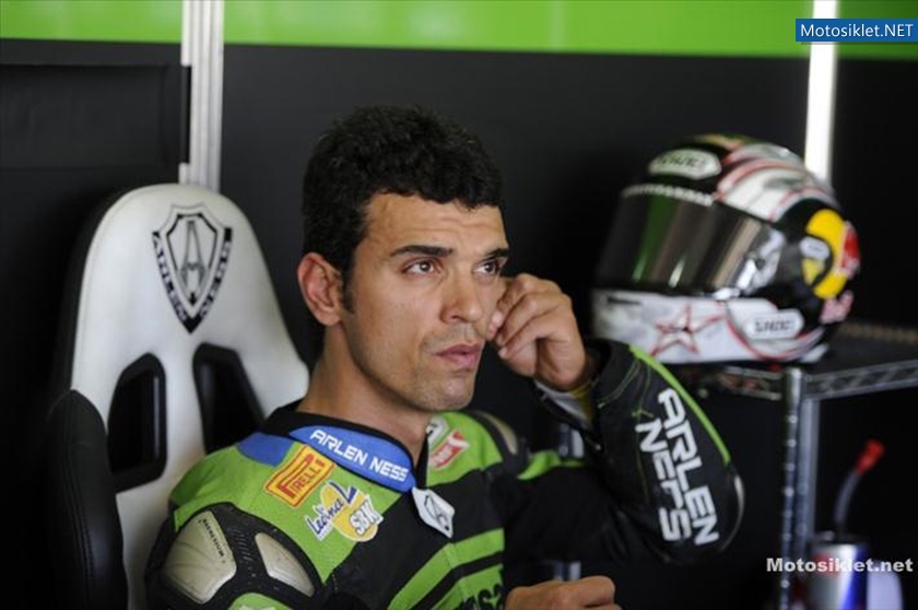 KenanSofuoglu-Supersport-Aragon-2012-017