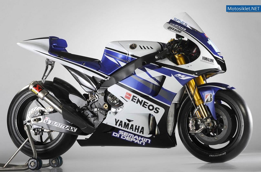 Yamaha-YZRM1-MotoGP-2012-013