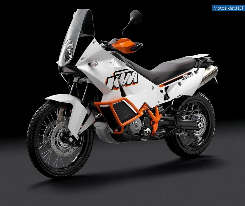 KTM-990-Adventure-2012-005