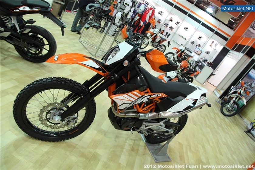 2012MotosikletFuari-KTMSpormotoStandi-006