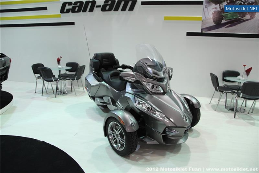 2012MotosikletFuari-Can-Am-Standi-007