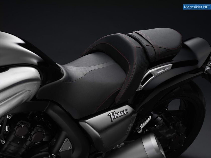 Yamaha-VMAX-2012-Model-028