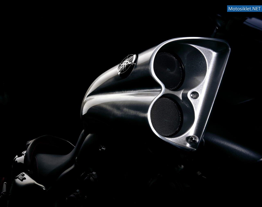 Yamaha-VMAX-2012-Model-033