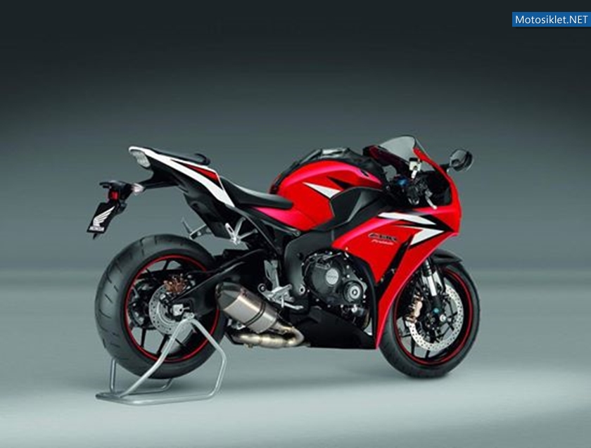 2012-model-Honda-CBR1000RR-025