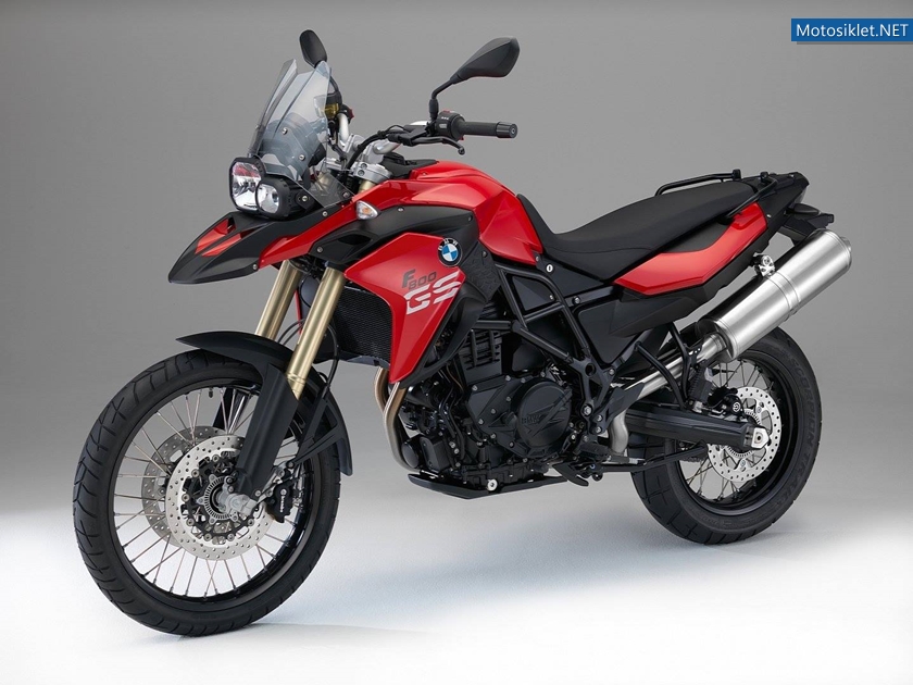 2015-BMW-F800GS-007