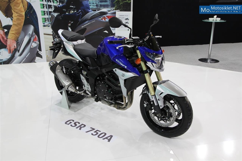 Suzuki-Standi-Motosiklet-Fuari-2014-015