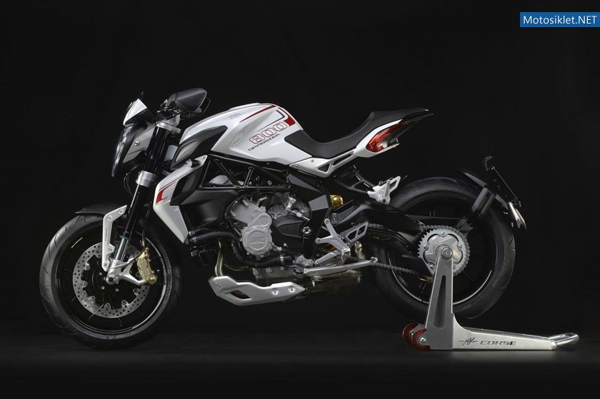 MV-Agusta-Brutale-800-Dragster-023