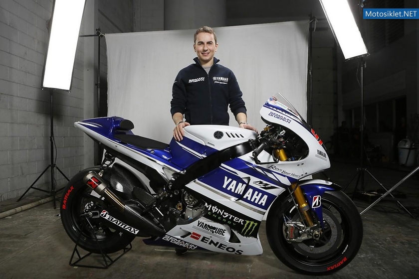 2014-Yamaha-M1-Lansman-MotoGP-017