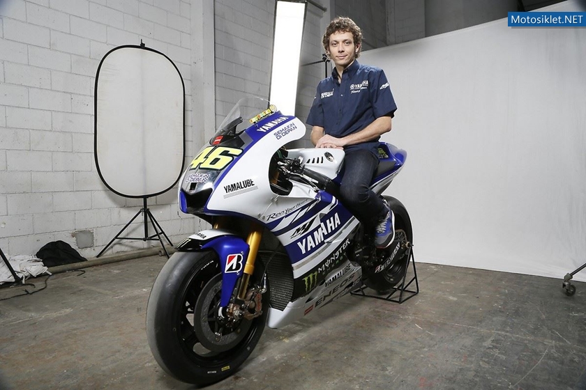 2014-Yamaha-M1-Lansman-MotoGP-019