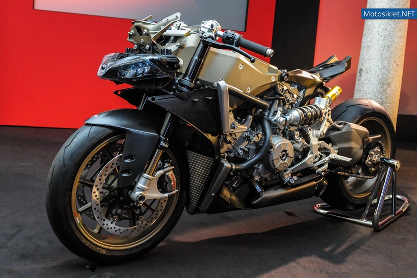 Ducati-1199-Superleggera-2014-051