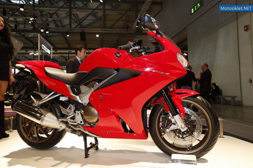 HondaStandi-Milano-Motosiklet-Fuari-2013-024