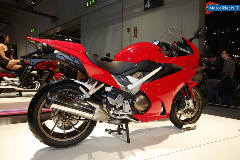 HondaStandi-Milano-Motosiklet-Fuari-2013-037