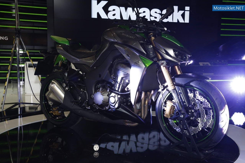 KawasakiStandi-Milano-Motosiklet-Fuari-2013-003