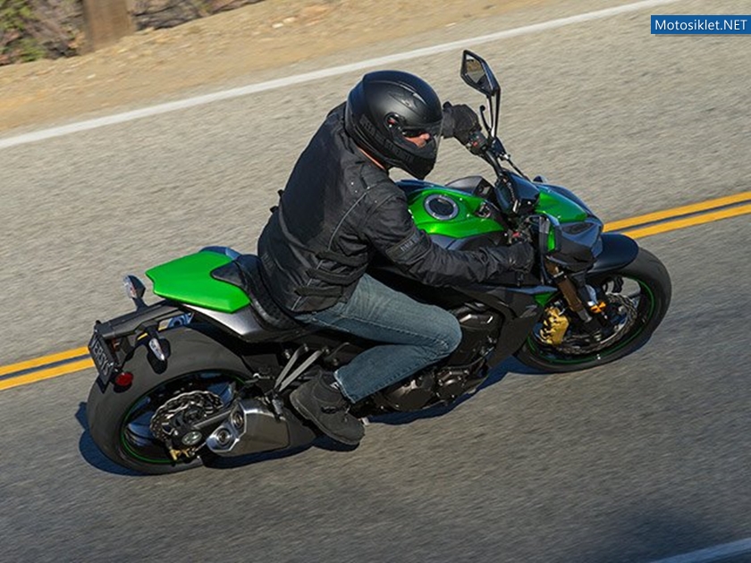 2014-Kawasaki-Z1000-027