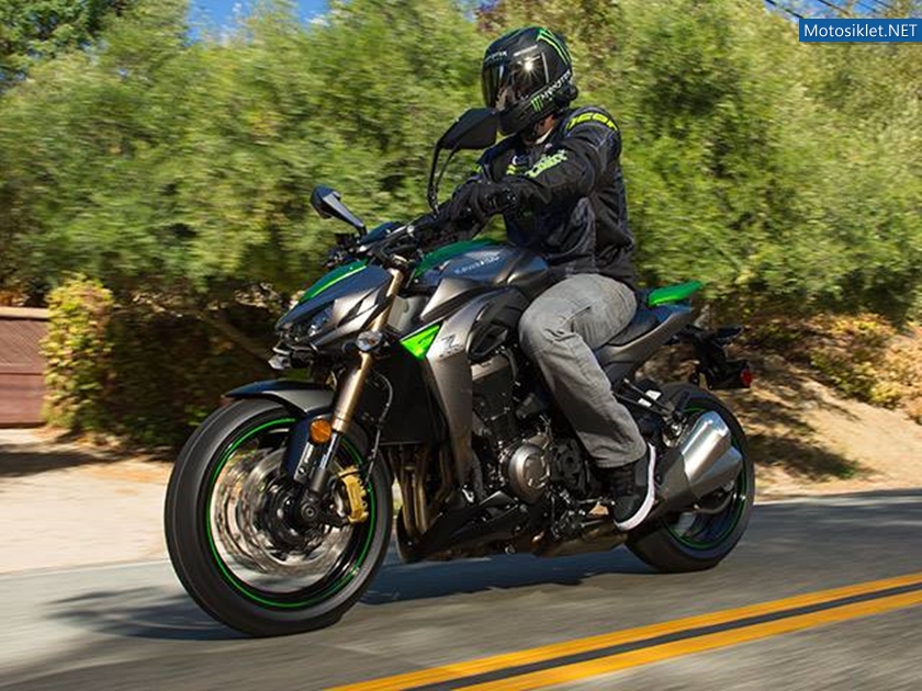 2014-Kawasaki-Z1000-056