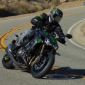 2014-Kawasaki-Z1000-018