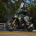 2014-Kawasaki-Z1000-020