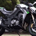 2014-Kawasaki-Z1000-023