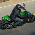 2014-Kawasaki-Z1000-027