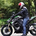 2014-Kawasaki-Z1000-030